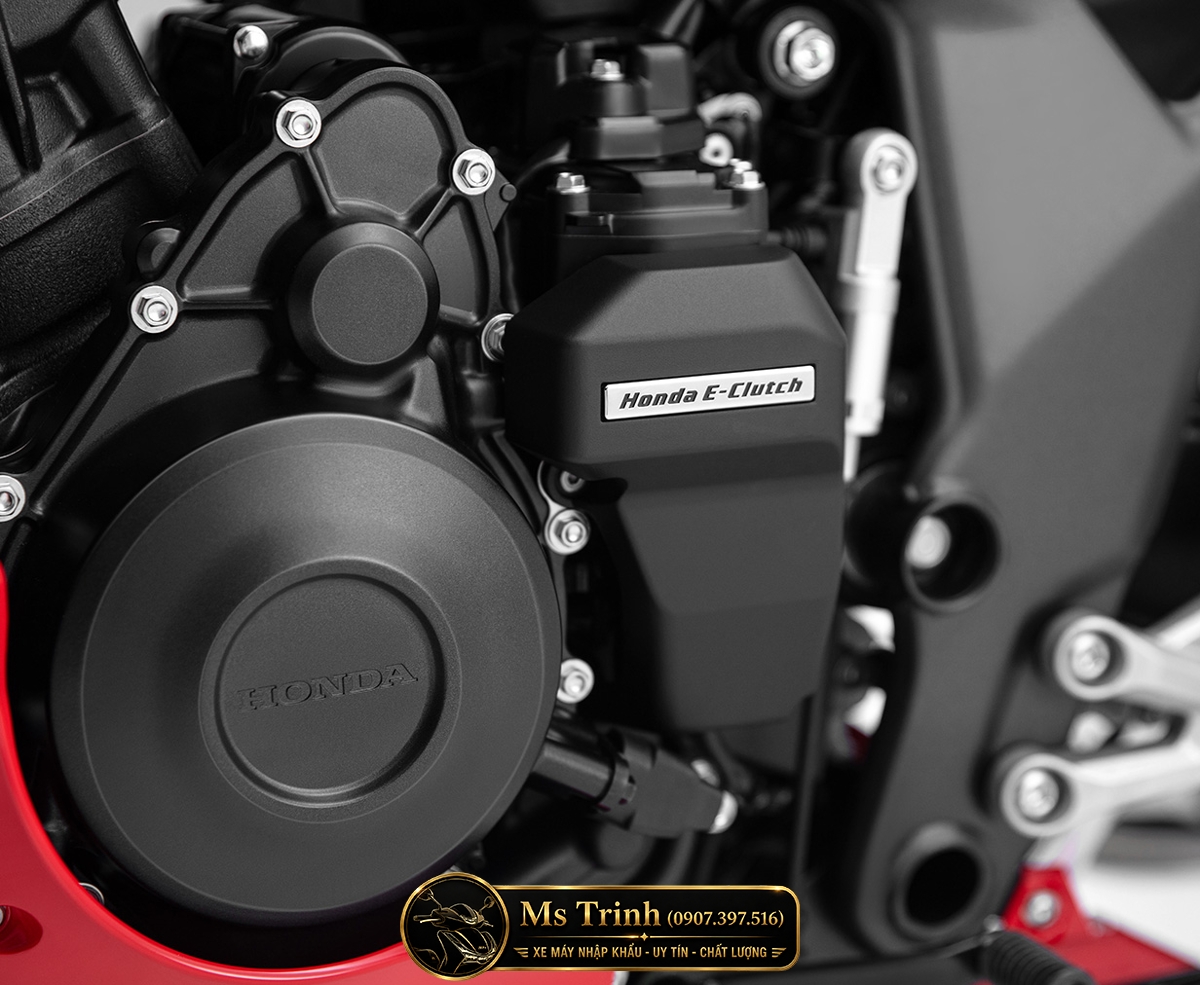 Honda CBR500R FOUR 2026 Sportbike 500cc 4 Xi Lanh Mới, Trang Bị Honda E-Clutch Hiện Đại