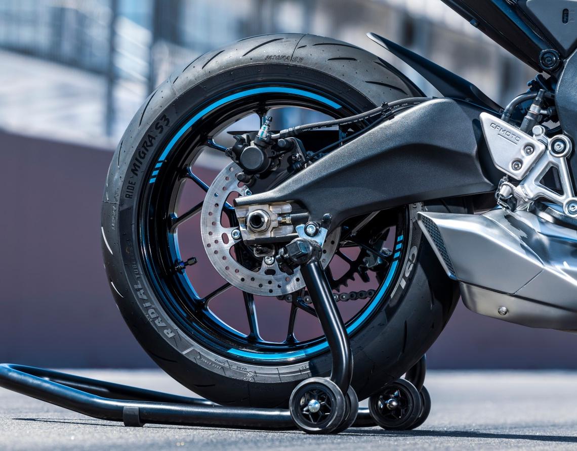 CF Moto 675SR-R 2025 3 Xi Lanh Ngang, Siêu Thể Thao, Giá Rẻ tại Hồ Chí Minh