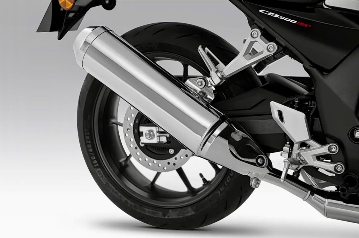 Honda CB500 SF Super Four - Dòng Naked-Bike huyền thoại 