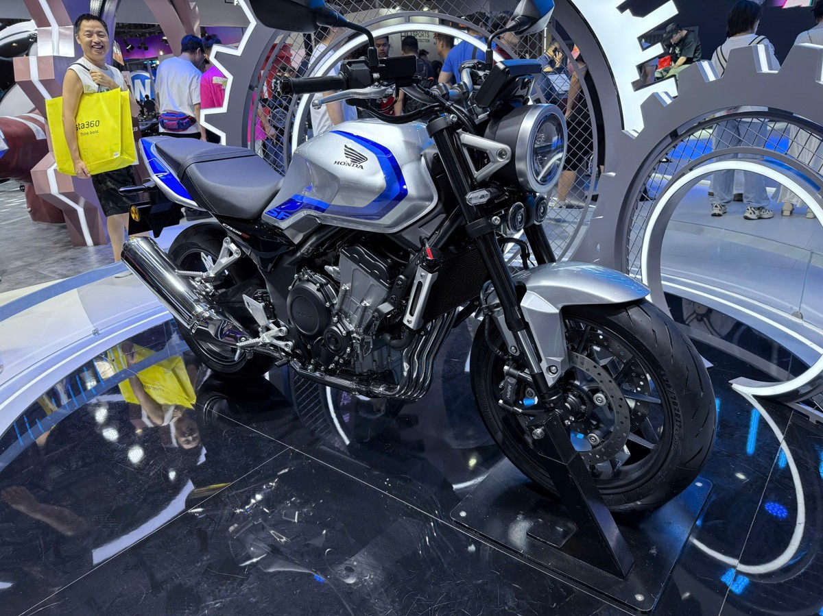 Honda CB500 SF Super Four - Dòng Naked-Bike huyền thoại 