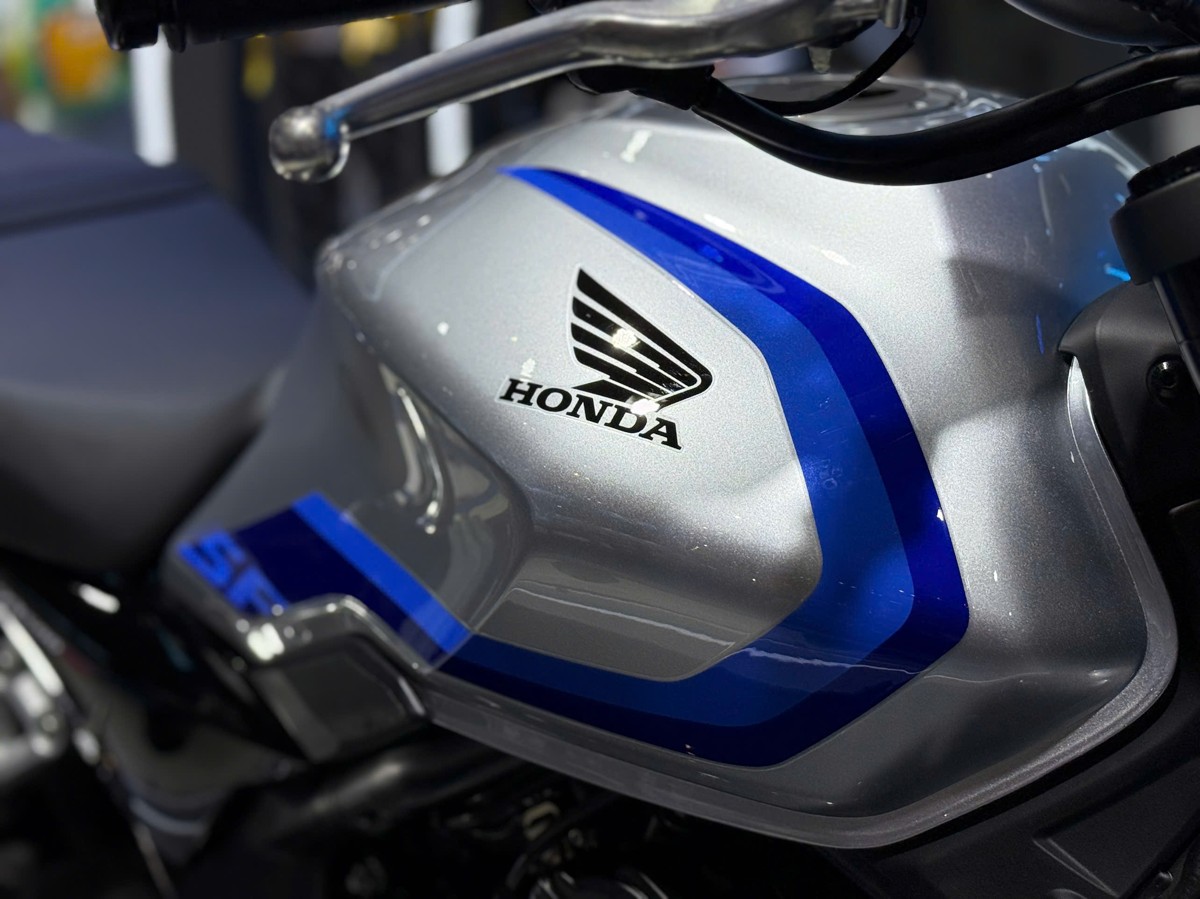 Honda CB500 SF Super Four - Dòng Naked-Bike huyền thoại 