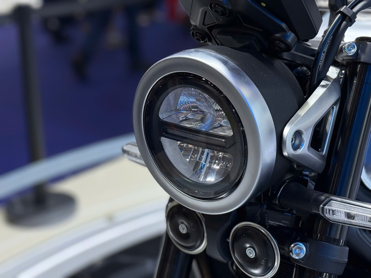 Honda CB500 SF Super Four - Dòng Naked-Bike huyền thoại 