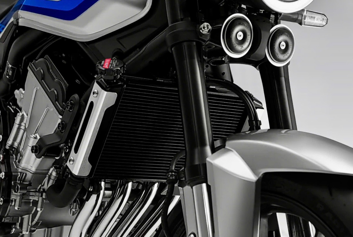 Honda CB500 SF Super Four - Dòng Naked-Bike huyền thoại 