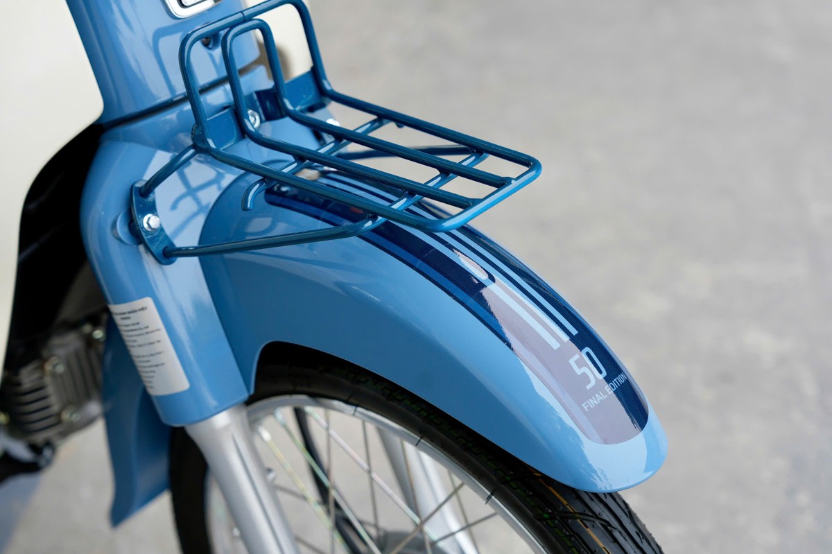 Honda Super Cub 50 Final Editon Custom độc quyền - nhập Nhật