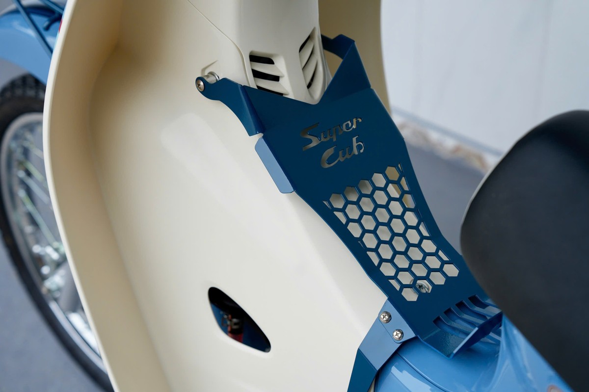 Honda Super Cub 50 Final Editon Custom độc quyền - nhập Nhật