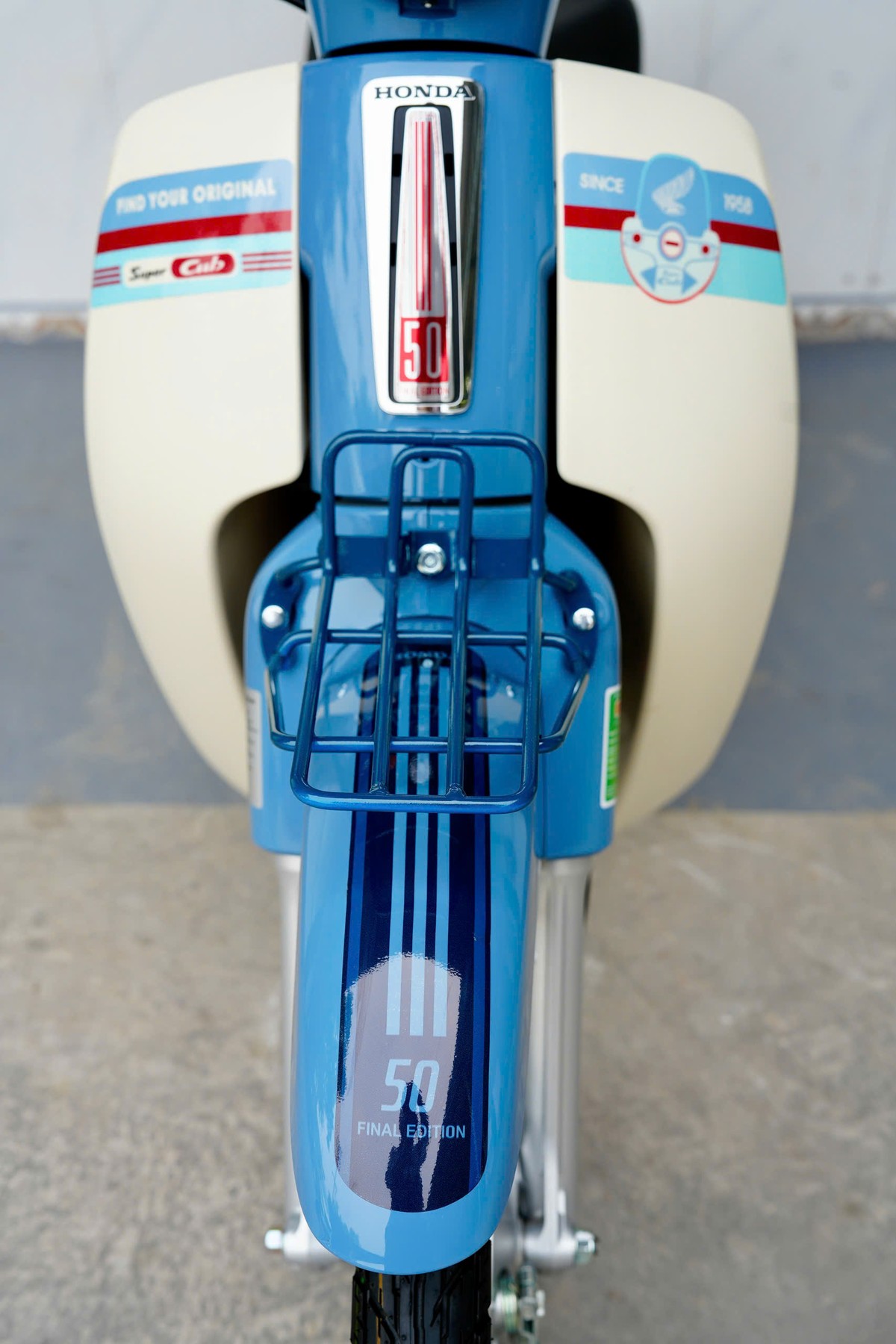 Honda Super Cub 50 Final Editon Custom độc quyền - nhập Nhật