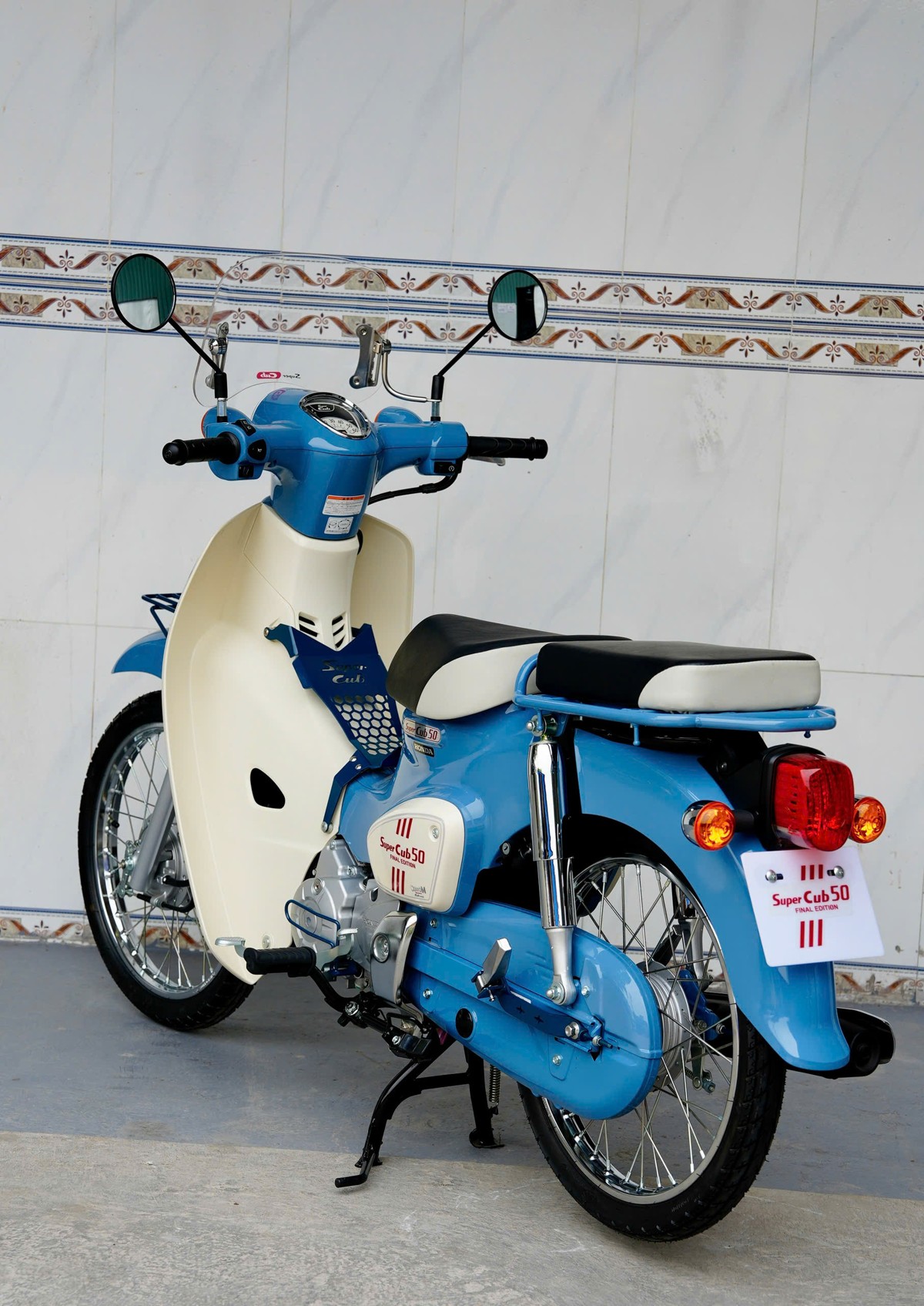 Honda Super Cub 50 Final Editon Custom độc quyền - nhập Nhật
