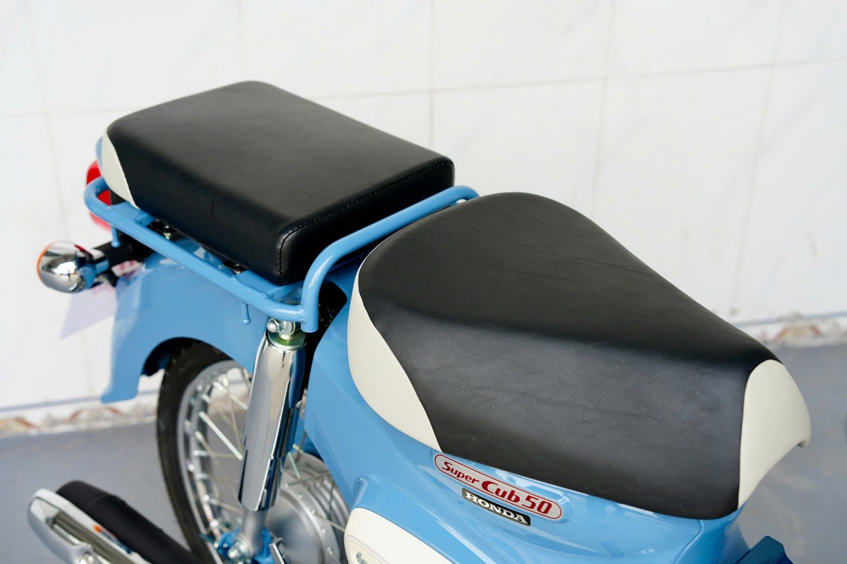 Honda Super Cub 50 Final Editon Custom độc quyền - nhập Nhật
