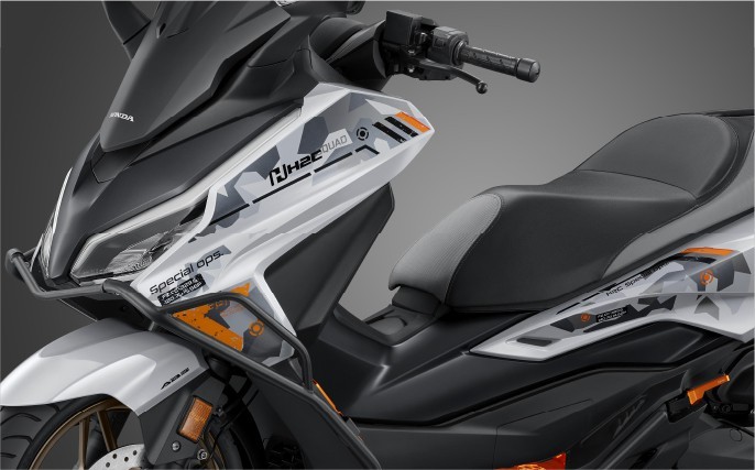 Honda Forza 350 thừa hưởng phong cách maxi-scooter 
