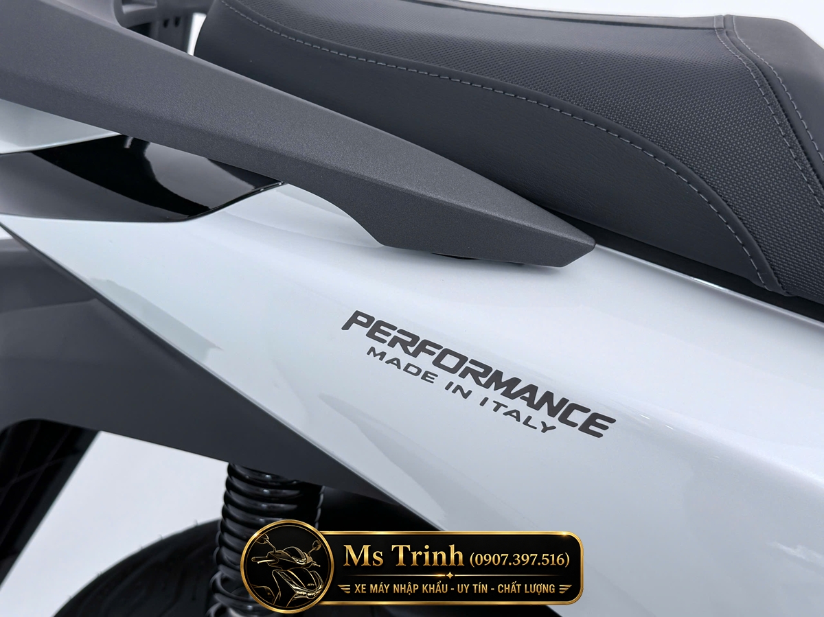 Honda SH150i Special Edition Standard nhập HMR Ý màu trắng tại Hồ Chí Minh: Giá trị nằm trong từng chi tiết nguyên bản