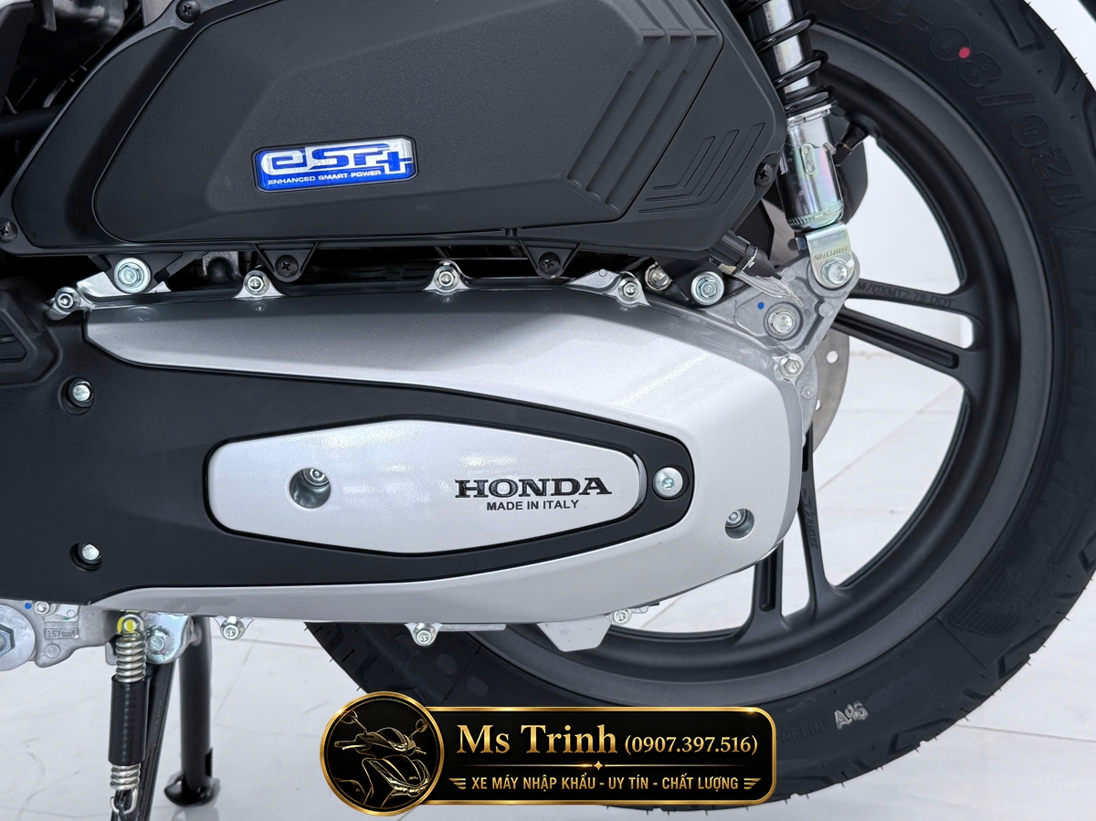 Honda SH150i Special Edition Standard nhập HMR Ý màu trắng tại Hồ Chí Minh: Giá trị nằm trong từng chi tiết nguyên bản