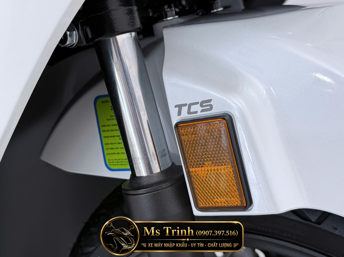 Honda SH150i Special Edition Standard nhập HMR Ý màu trắng tại Hồ Chí Minh: Giá trị nằm trong từng chi tiết nguyên bản