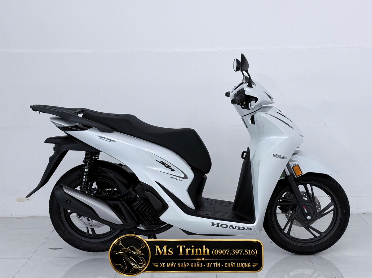 Honda SH150i Special Edition Standard nhập HMR Ý màu trắng tại Hồ Chí Minh: Giá trị nằm trong từng chi tiết nguyên bản