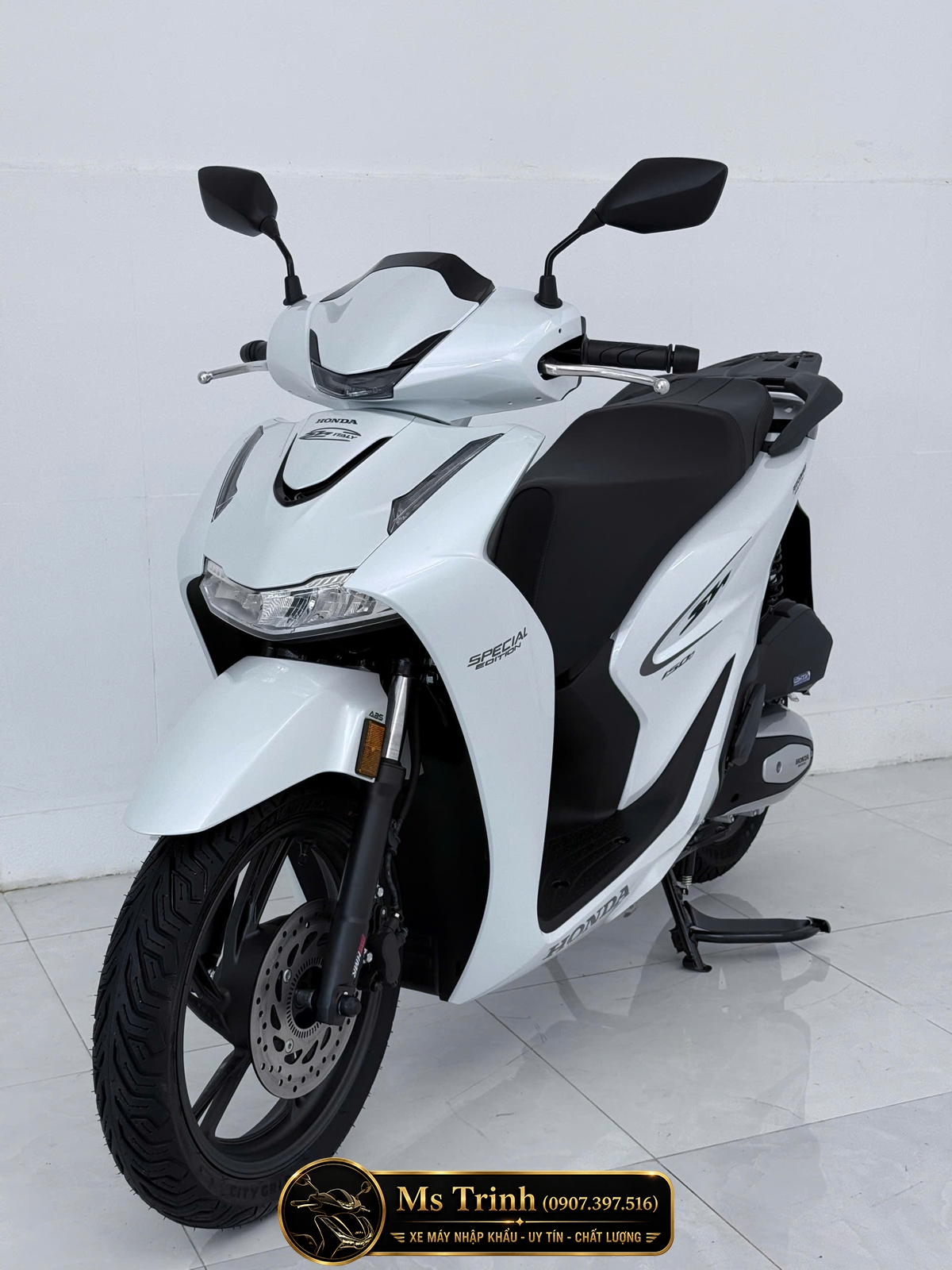 Honda SH150i Special Edition Standard nhập HMR Ý màu trắng tại Hồ Chí Minh: Giá trị nằm trong từng chi tiết nguyên bản