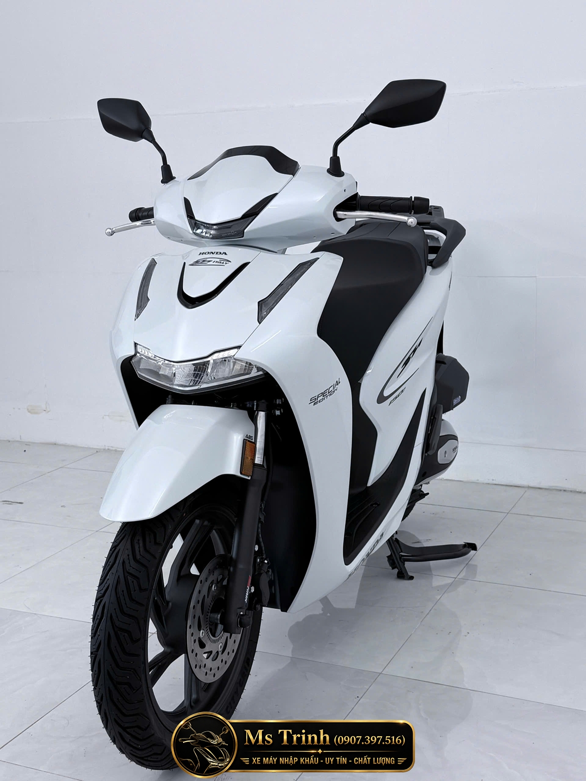 Honda SH150i Special Edition Standard nhập HMR Ý màu trắng tại Hồ Chí Minh: Giá trị nằm trong từng chi tiết nguyên bản
