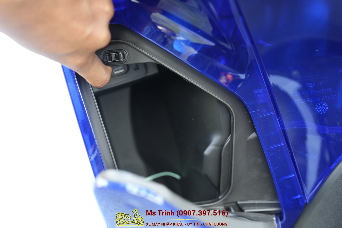 Honda SH150 Vetro Blue 2026 Limited Edition - Siêu phẩm SH Ý dàn áo trong suốt giới hạn toàn cầu