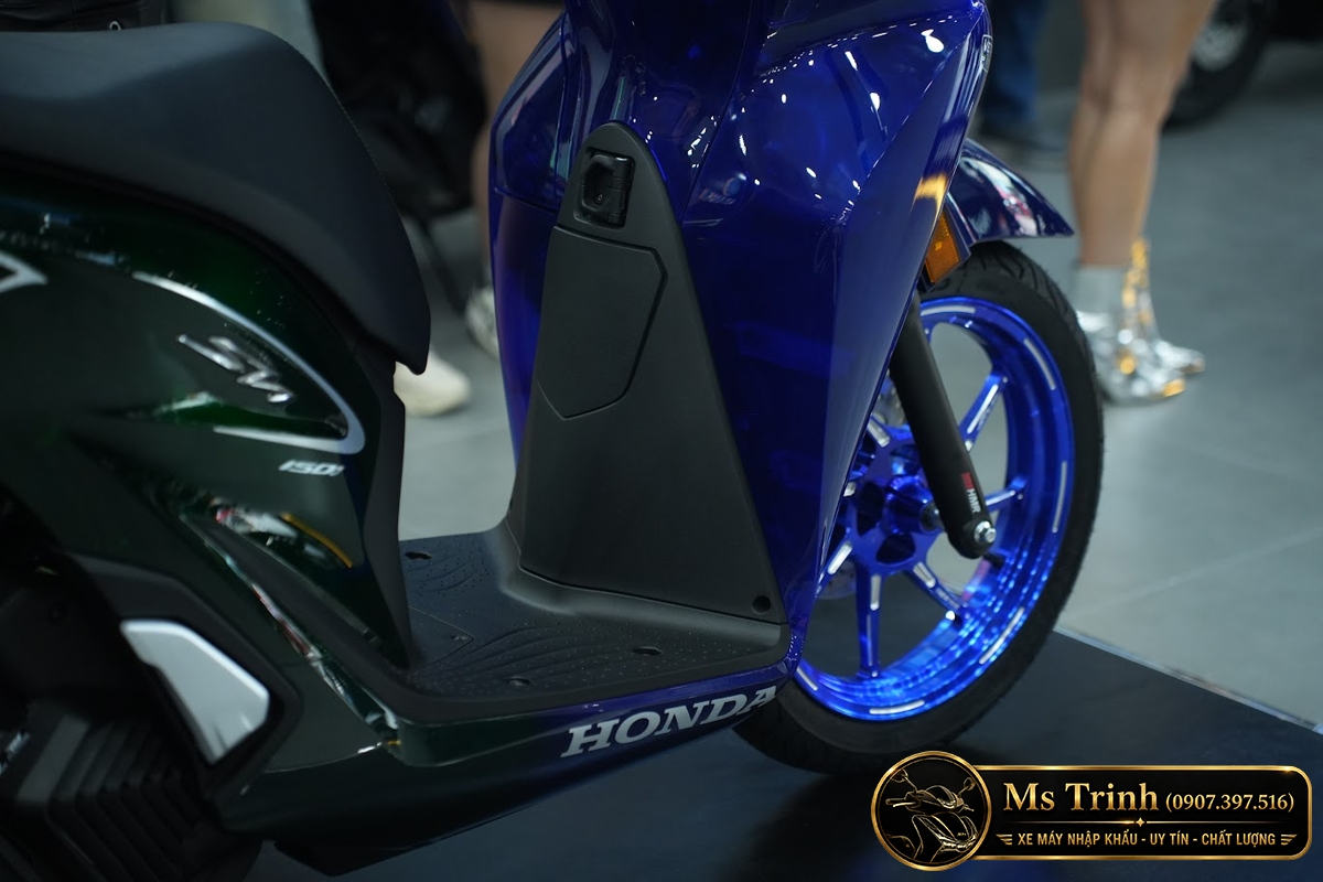 Honda SH150i Vetro Sapphire - Green tại Hồ Chí Minh: SH Ý 2 trong 1 giới hạn 200 xe