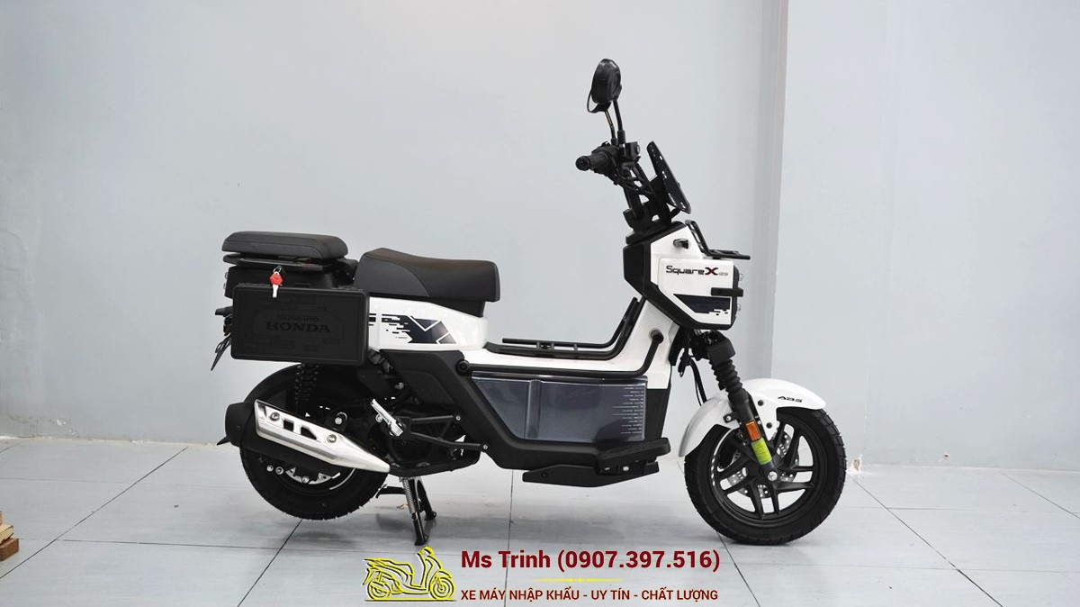 Honda Square X125 màu trắng – Xe tay ga 125cc phong cách vuông cá tính, không đụng hàng