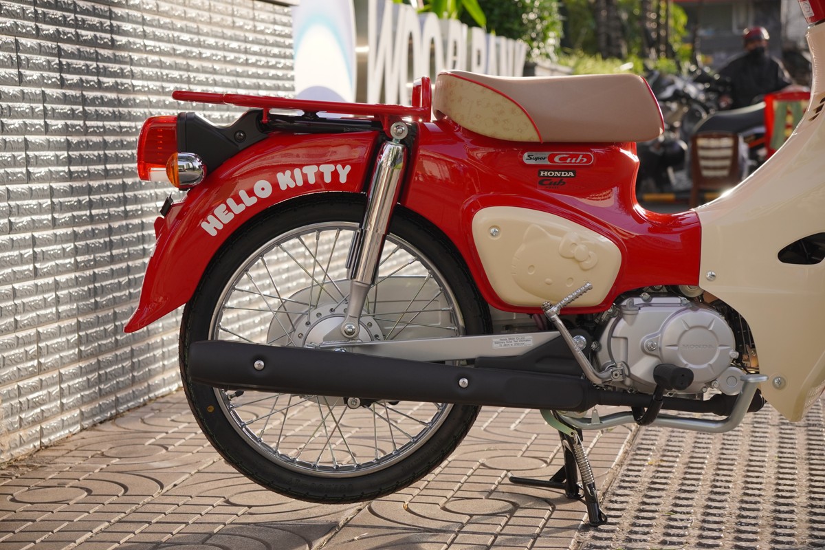 Honda Super Cub 50cc Hello Kitty Edition, Made In Japan, Hàng Hiếm tại Hồ Chí Minh