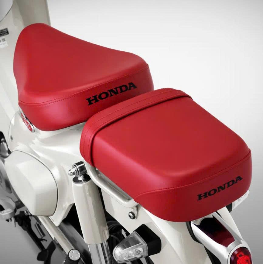 Honda Super Cub 125 Custom Edition 2025 Thái Lan màu trắng