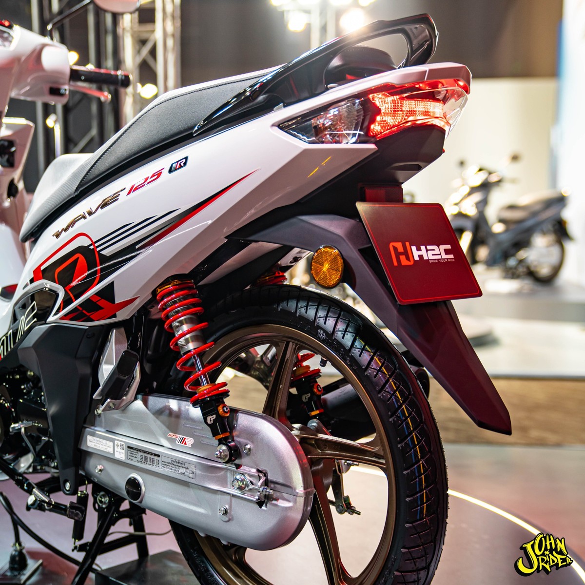 Honda Wave 125 Special Edition 2025 Thái Lan màu trắng thời thượng