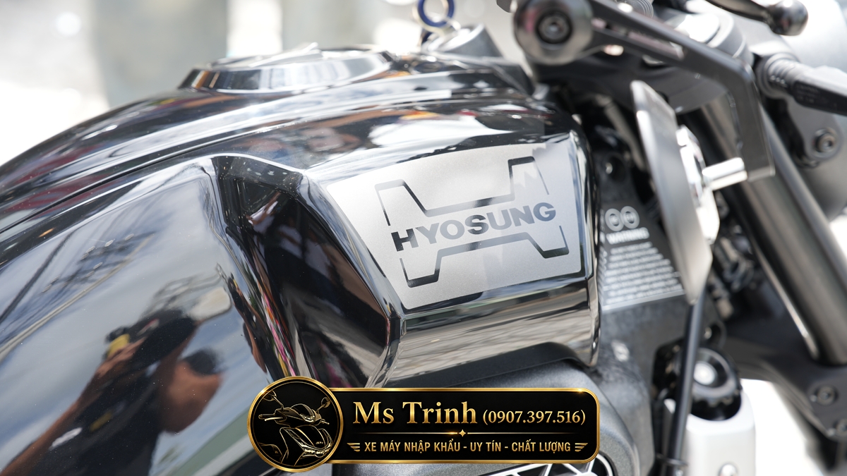 Hyosung GV350X tại Hồ Chí Minh - Cruiser 350cc Phong Cách Mỹ Cơ Bắp, Cá Tính