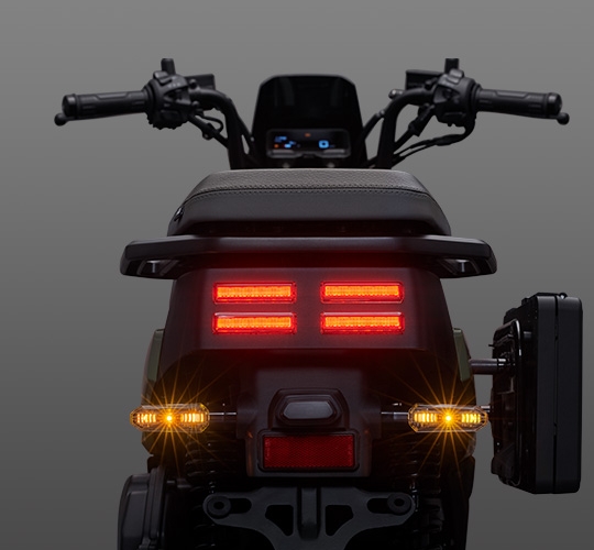 Honda SquareX125 - Xe tay ga vuông nhập chính ngạch dành cho người dùng tại TP Hồ Chí Minh