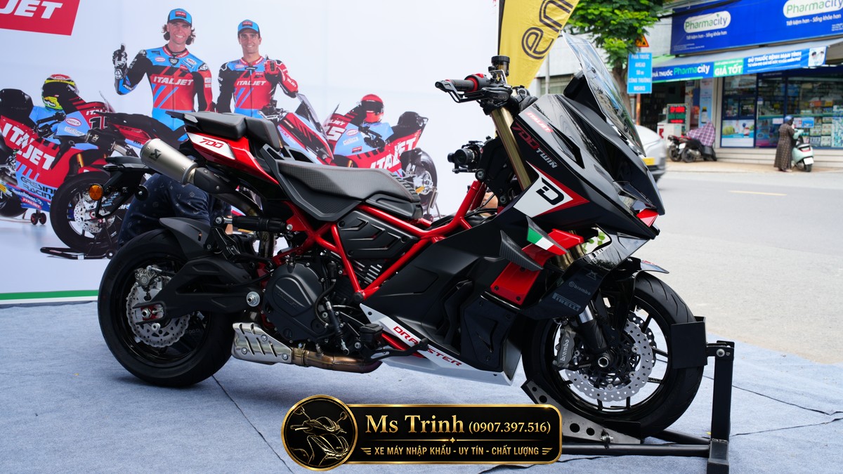 Italjet Dragster 700 Twin Premium Edition 2026 - Siêu Mô Tô Đội Lốt Scooter Đầu Tiên Thế Giới Chỉ 25 Xe Tại Việt Nam