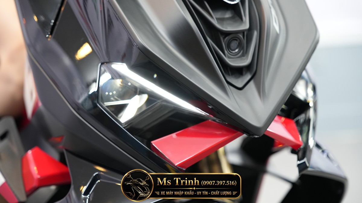 Italjet Dragster 700 Twin Premium Edition 2026 - Siêu Mô Tô Đội Lốt Scooter Đầu Tiên Thế Giới Chỉ 25 Xe Tại Việt Nam