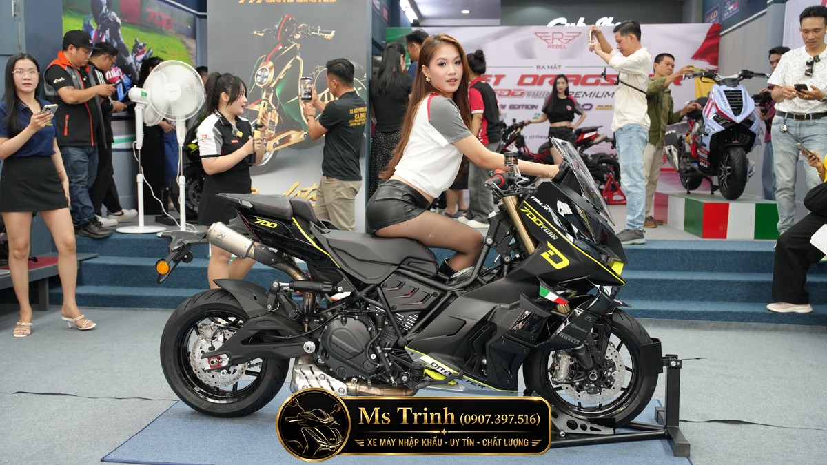 Italjet Dragster 700 Twin Premium Edition 2026 - Siêu Mô Tô Đội Lốt Scooter Đầu Tiên Thế Giới Chỉ 25 Xe Tại Việt Nam