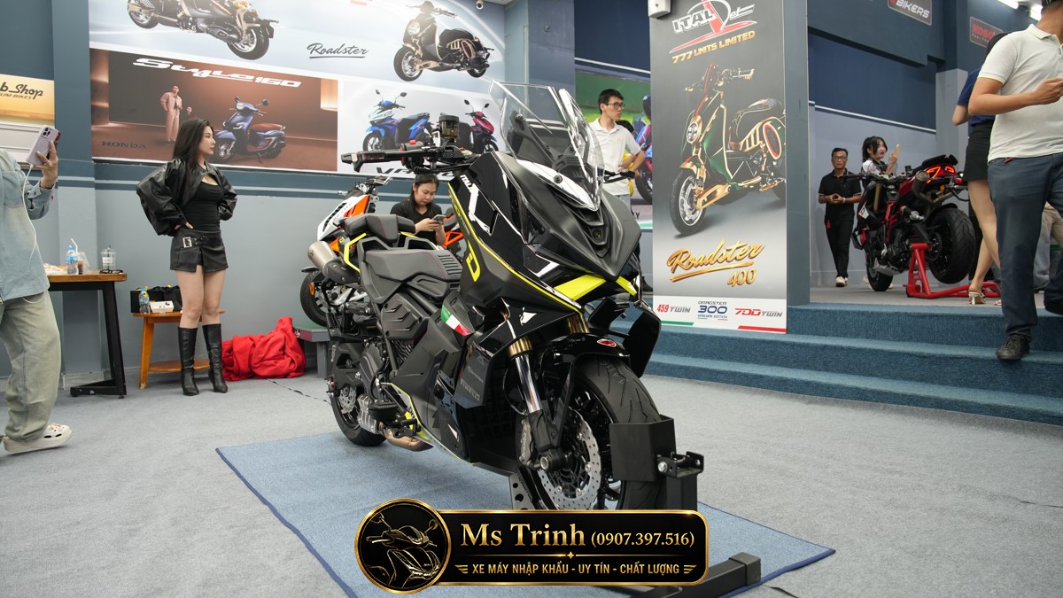 Italjet Dragster 700 Twin Premium Edition 2026 - Siêu Mô Tô Đội Lốt Scooter Đầu Tiên Thế Giới Chỉ 25 Xe Tại Việt Nam