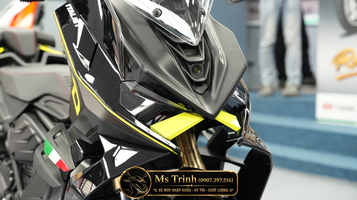 Italjet Dragster 700 Twin Premium Edition 2026 - Siêu Mô Tô Đội Lốt Scooter Đầu Tiên Thế Giới Chỉ 25 Xe Tại Việt Nam
