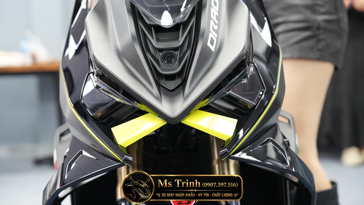 Italjet Dragster 700 Twin Premium Edition 2026 - Siêu Mô Tô Đội Lốt Scooter Đầu Tiên Thế Giới Chỉ 25 Xe Tại Việt Nam