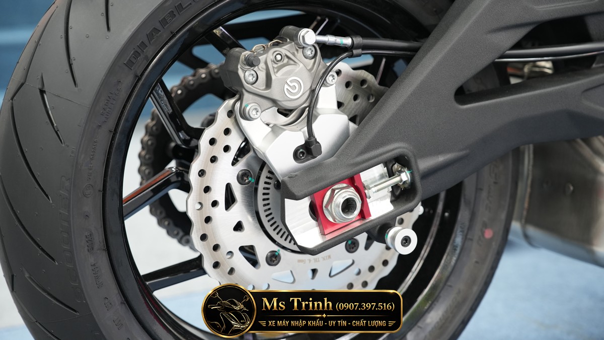 Italjet Dragster 700 Twin Premium Edition 2026 - Siêu Mô Tô Đội Lốt Scooter Đầu Tiên Thế Giới Chỉ 25 Xe Tại Việt Nam