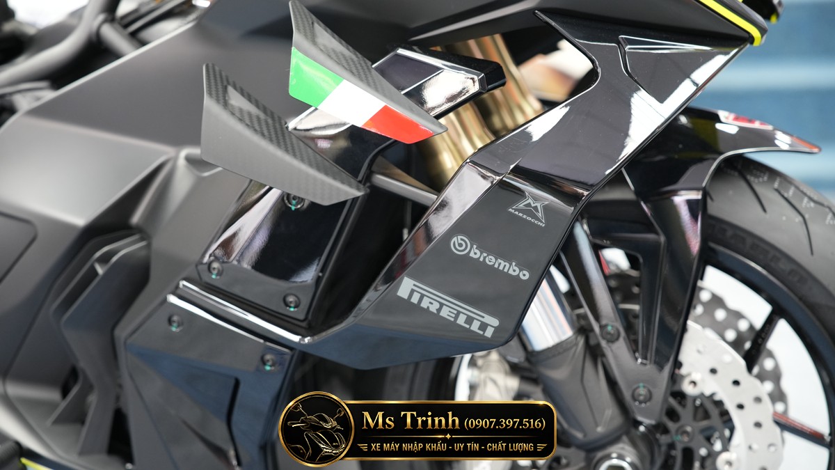 Italjet Dragster 700 Twin Premium Edition 2026 - Siêu Mô Tô Đội Lốt Scooter Đầu Tiên Thế Giới Chỉ 25 Xe Tại Việt Nam