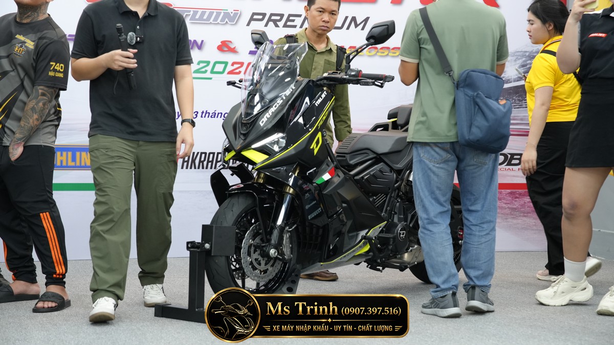 Italjet Dragster 700 Twin Premium Edition 2026 - Siêu Mô Tô Đội Lốt Scooter Đầu Tiên Thế Giới Chỉ 25 Xe Tại Việt Nam