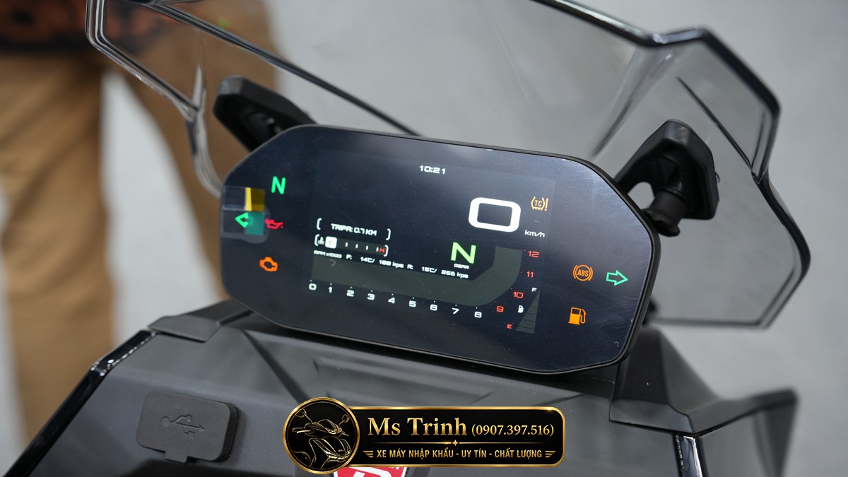 Italjet Dragster 700 Twin Premium Edition 2026 - Siêu Mô Tô Đội Lốt Scooter Đầu Tiên Thế Giới Chỉ 25 Xe Tại Việt Nam