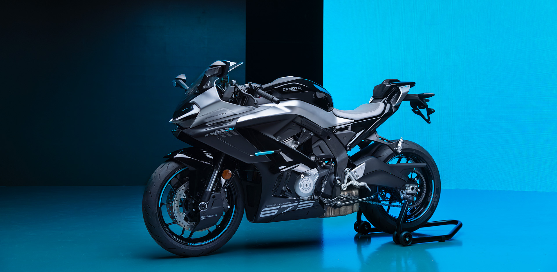 CF Moto 675SR-R 2025 3 Xi Lanh Ngang, Siêu Thể Thao, Giá Rẻ tại Hồ Chí Minh