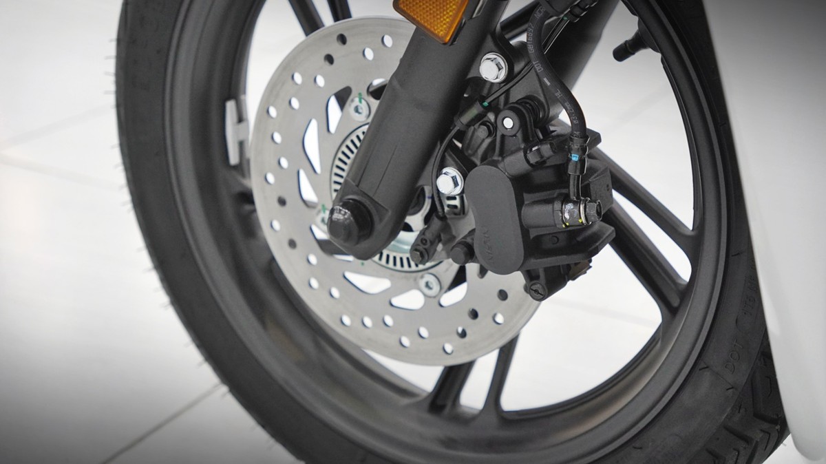 SH150 Trắng Pha Lê Made in Italia 2026 chính ngạch giá tốt