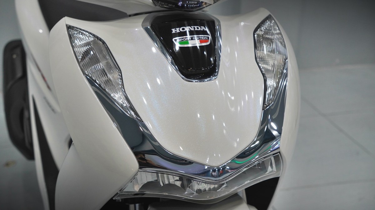 SH150 Trắng Pha Lê Made in Italia 2026 chính ngạch giá tốt