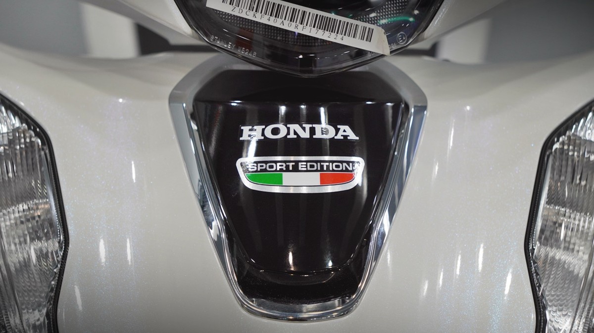 SH150 Trắng Pha Lê Made in Italia 2026 chính ngạch giá tốt