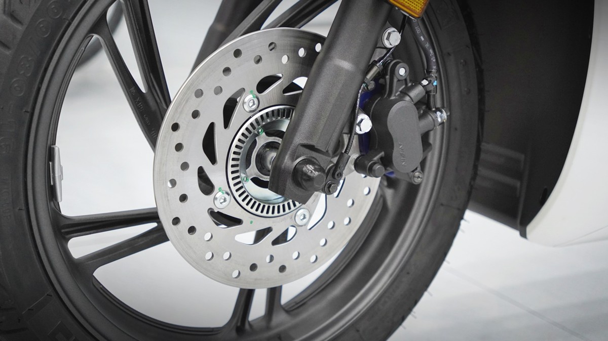 SH150 Trắng Pha Lê Made in Italia 2026 chính ngạch giá tốt