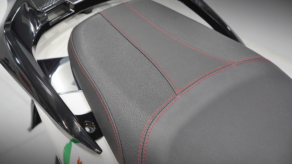 SH150 Trắng Pha Lê Made in Italia 2026 chính ngạch giá tốt