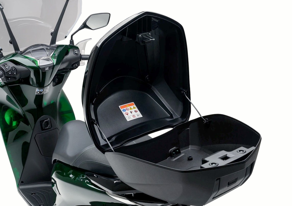 Honda SH150i Vetro 2025, Made In Italy, Nhập Chính Hãng Từ Ý tại Hồ Chí Minh