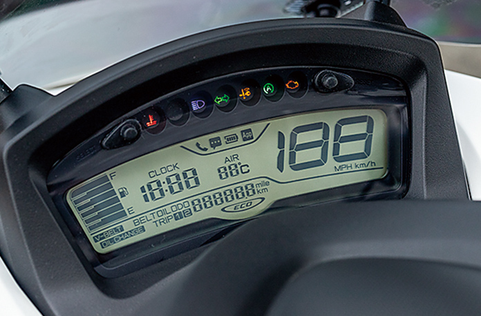 Yamaha Tricity 155 2025, Tay Ga bánh Kép Độc Đáo, Lần Đầu Tiên Có Tại Hồ Chí Minh