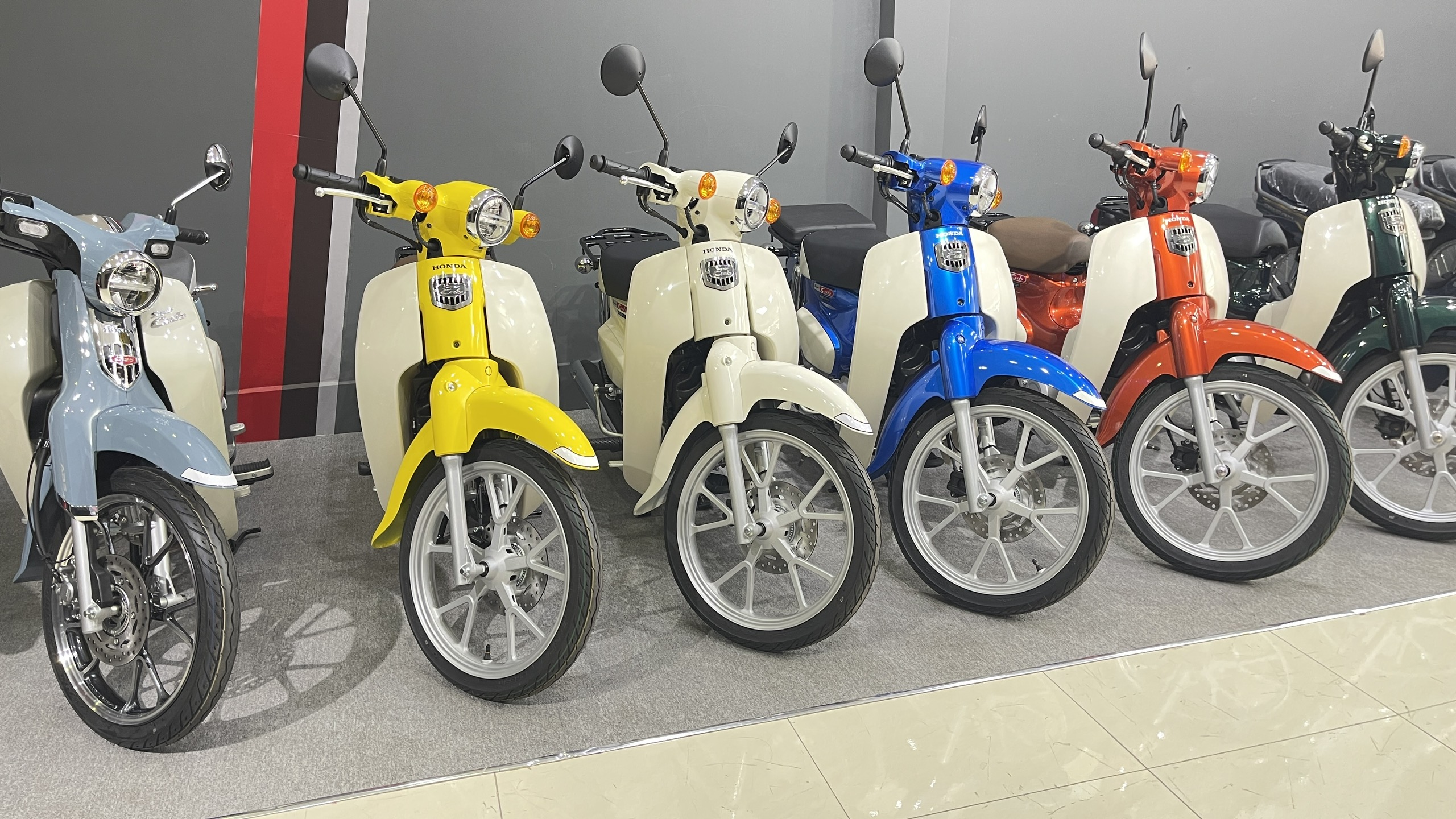 Honda Super Cub 110 ABS, Made In Japan, NK Chính Hãng, Hiếm tại Hồ Chí Minh