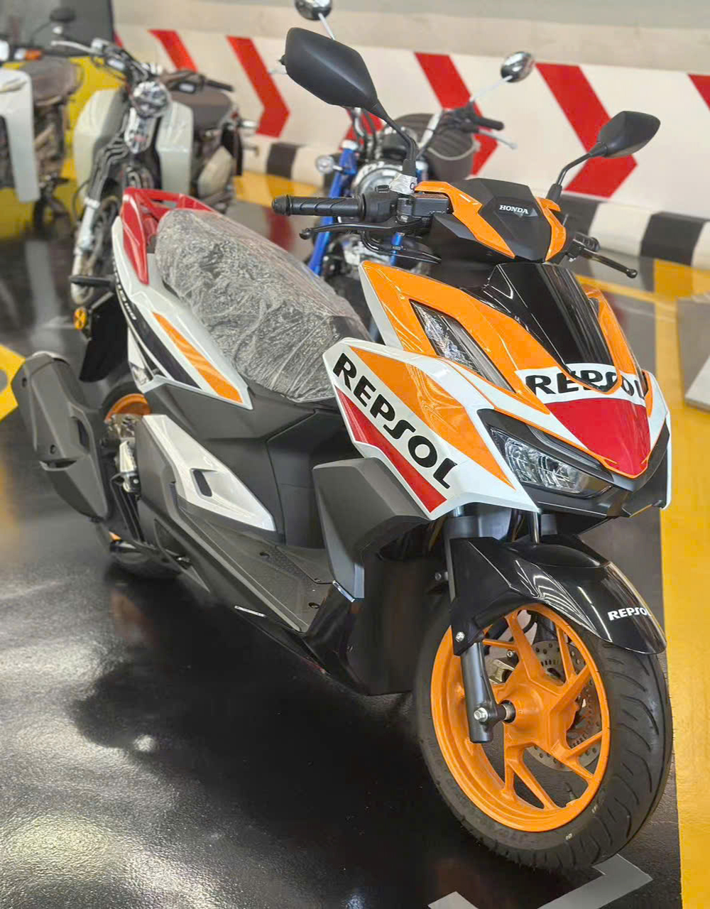 Honda Vario160 Repsol Edition, Giới hạn 2.000 xe, NK Malaysia tại Hồ Chí Minh