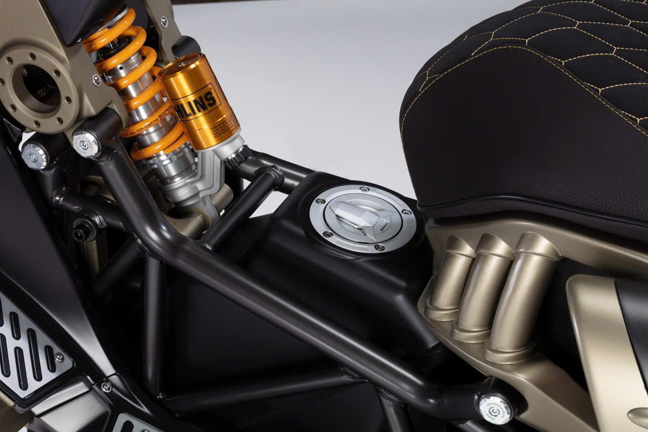 Phuộc Ohlins Italjet Roadster 400 Limited Edition 2026 màu vàng nổi bật tăng độ nhận diện và hiệu năng