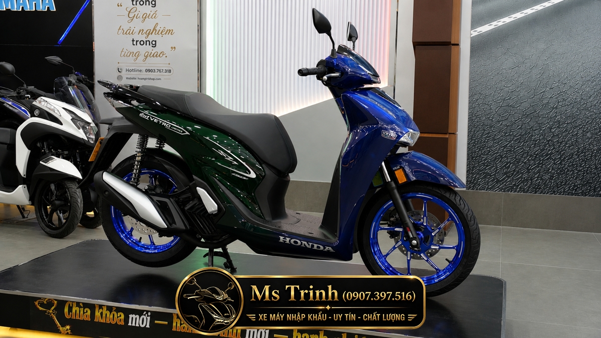 Honda SH150i Vetro Sapphire Green với đầu xanh Sapphire và đuôi Vetro Green